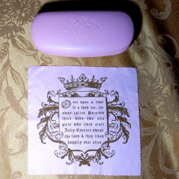 Juicy couture pink glasses case & microfiber cloth
